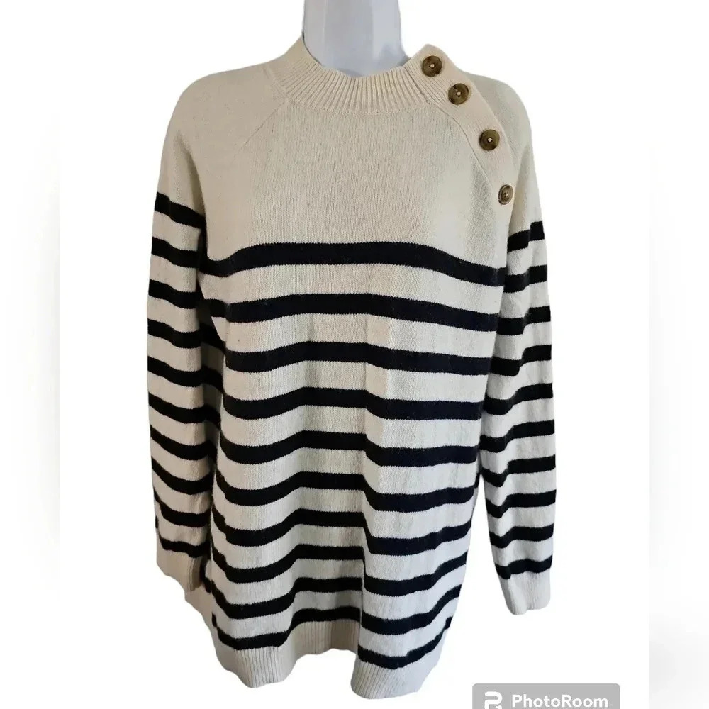 L.L. Bean Signature XL Wool Navy Striped Kingfield Sweater Quiet Luxury Rare - Picture 2 of 7